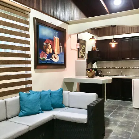 La Fortuna The Corner House Hotel
